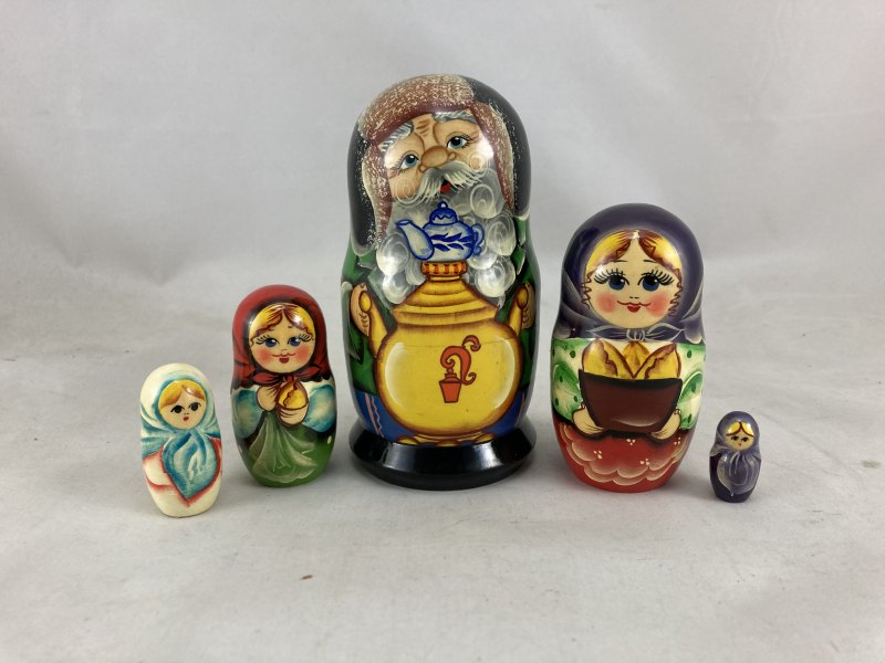 Новогодний стол: самовар, подстаканник, шкатулка