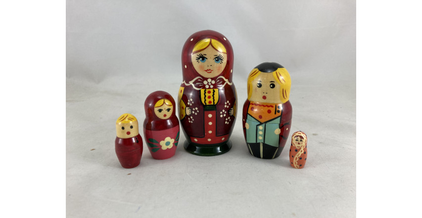 Матрешка Сергиево-Посадская 5 мест кафтан